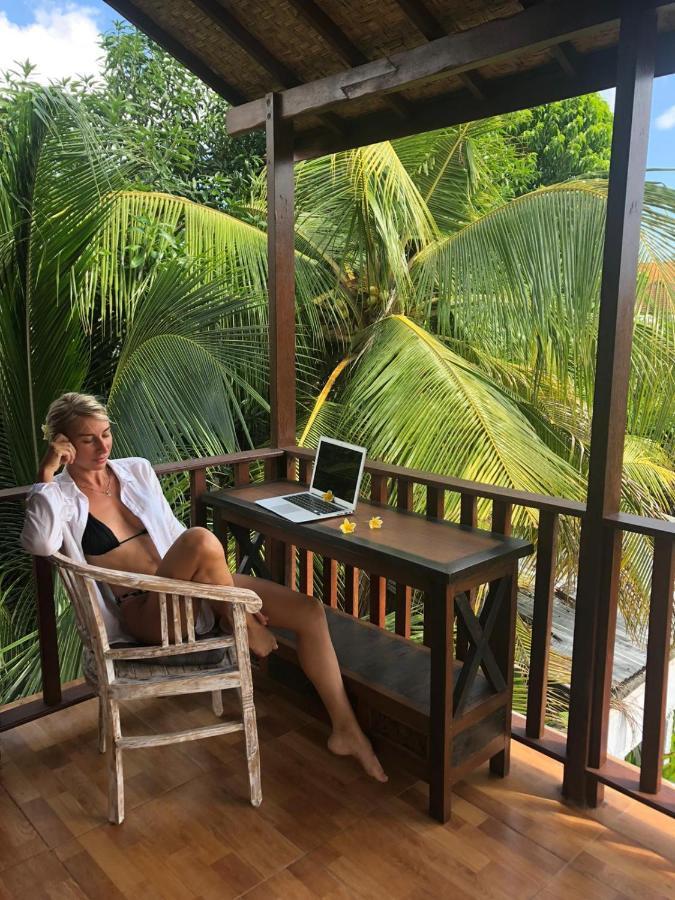 Arjuna Uluwatu Guest House Buitenkant foto