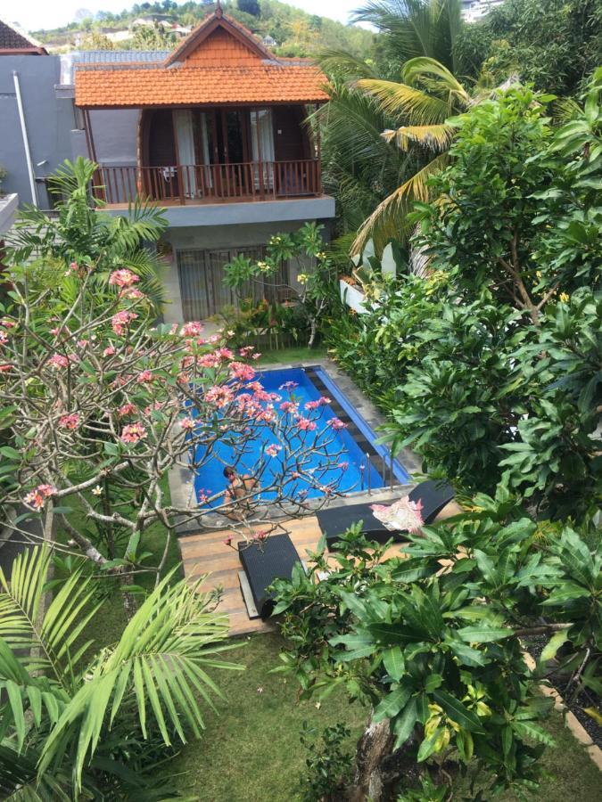 Arjuna Uluwatu Guest House Buitenkant foto
